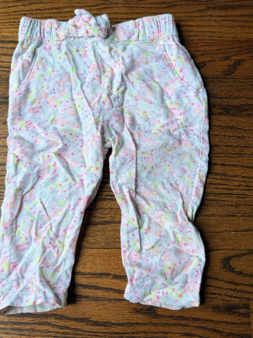 🍭4/$20 Osh Kosh Floral Rayon Pants 12-18 m